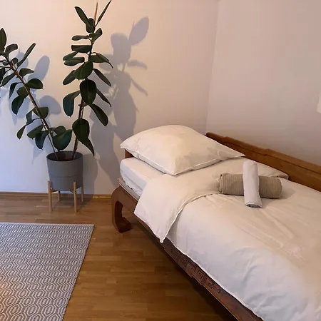 Apartment Suesses In Zentraler Dusseldorf
